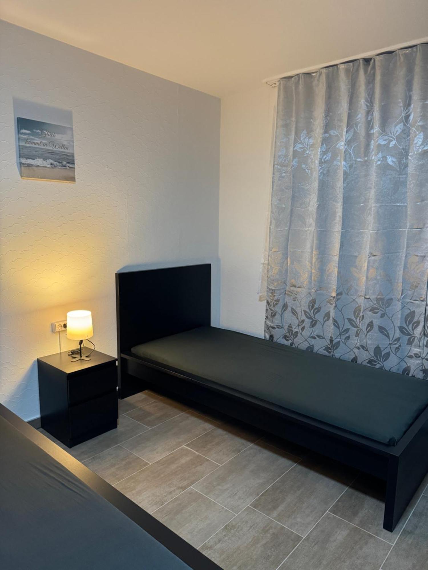 Laras Voll Ausgestattete Gartenwohnung Mit Wlan Und Tv Werne Luaran gambar
