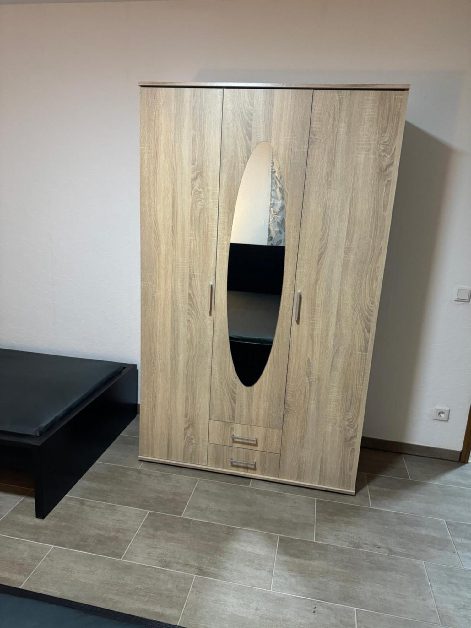Laras Voll Ausgestattete Gartenwohnung Mit Wlan Und Tv Werne Luaran gambar