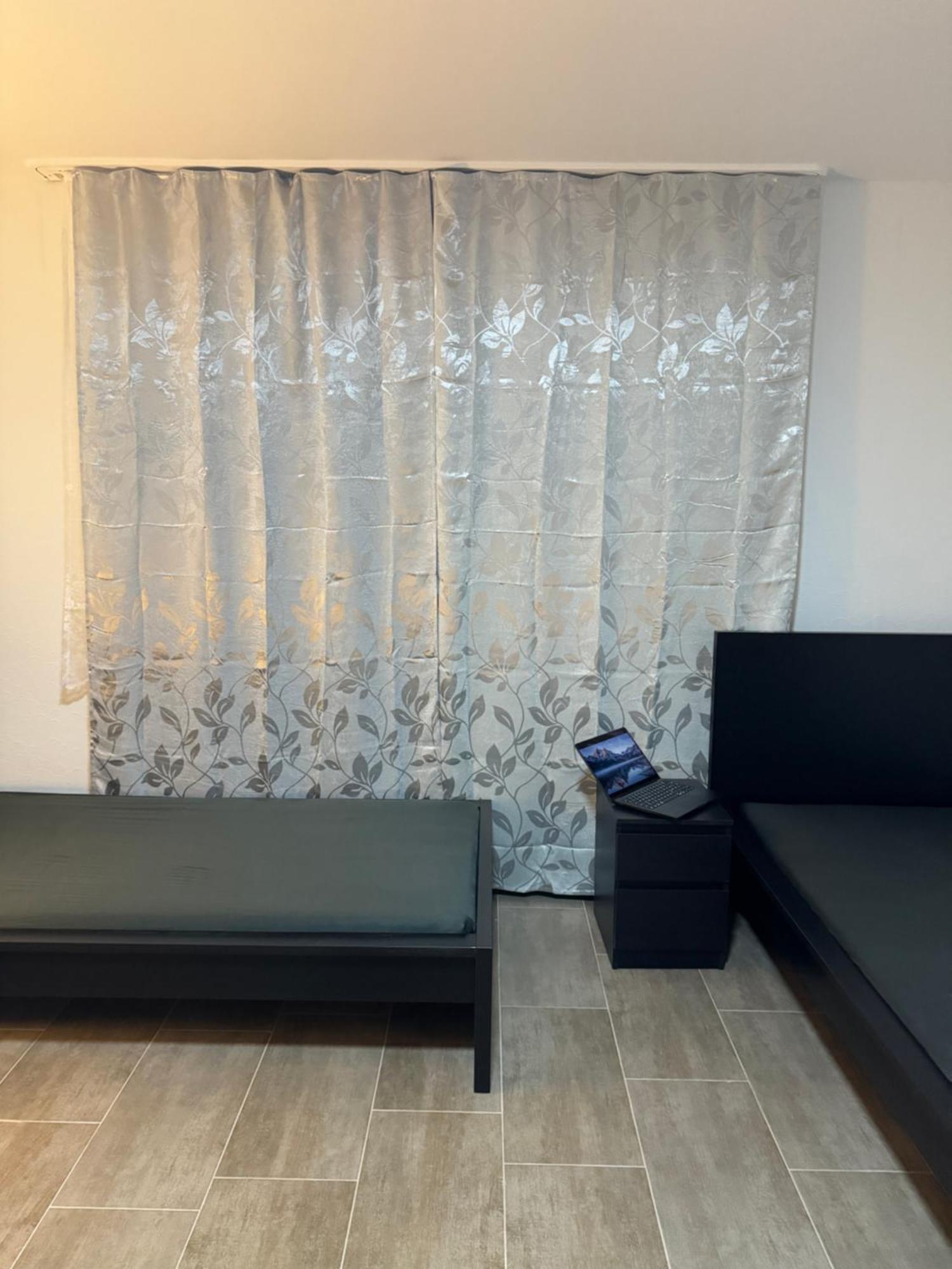 Laras Voll Ausgestattete Gartenwohnung Mit Wlan Und Tv Werne Luaran gambar