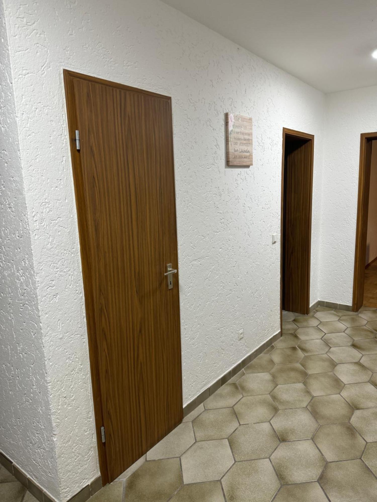 Laras Voll Ausgestattete Gartenwohnung Mit Wlan Und Tv Werne Luaran gambar