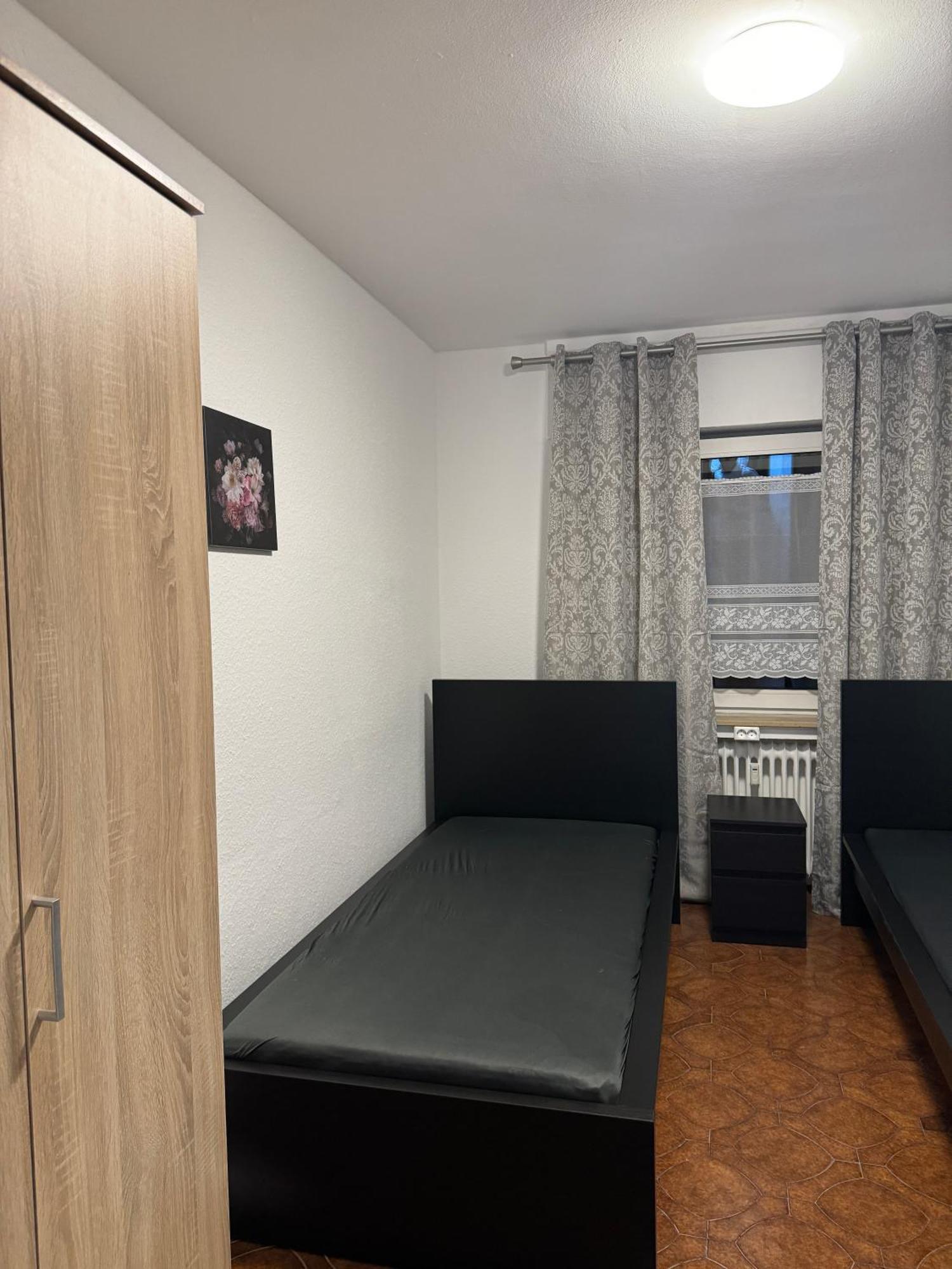 Laras Voll Ausgestattete Gartenwohnung Mit Wlan Und Tv Werne Luaran gambar